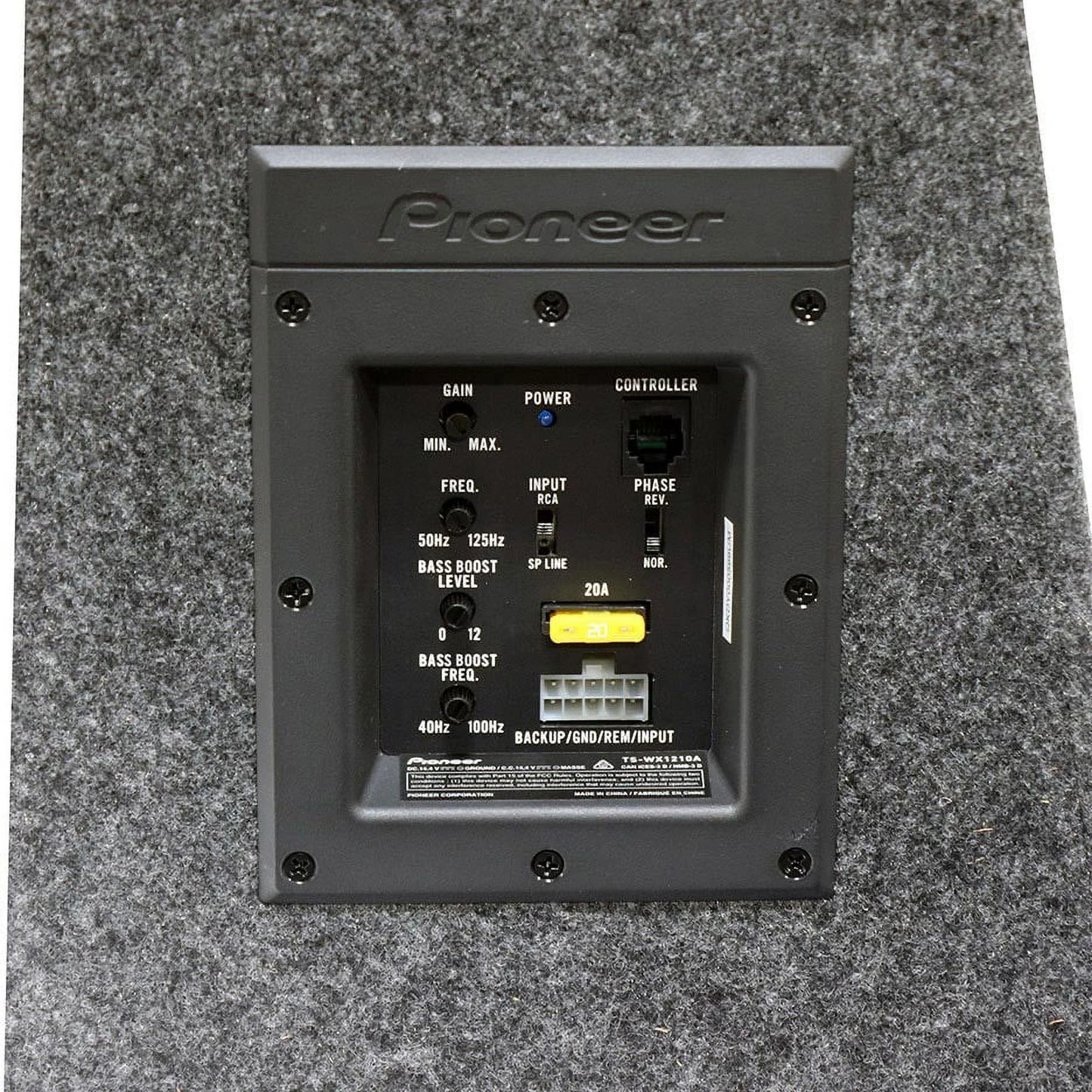 TS-WX1210A 12-In. 1,300-Watt-Max Sealed Active Subwoofer with Built-In Class D Amp, Black